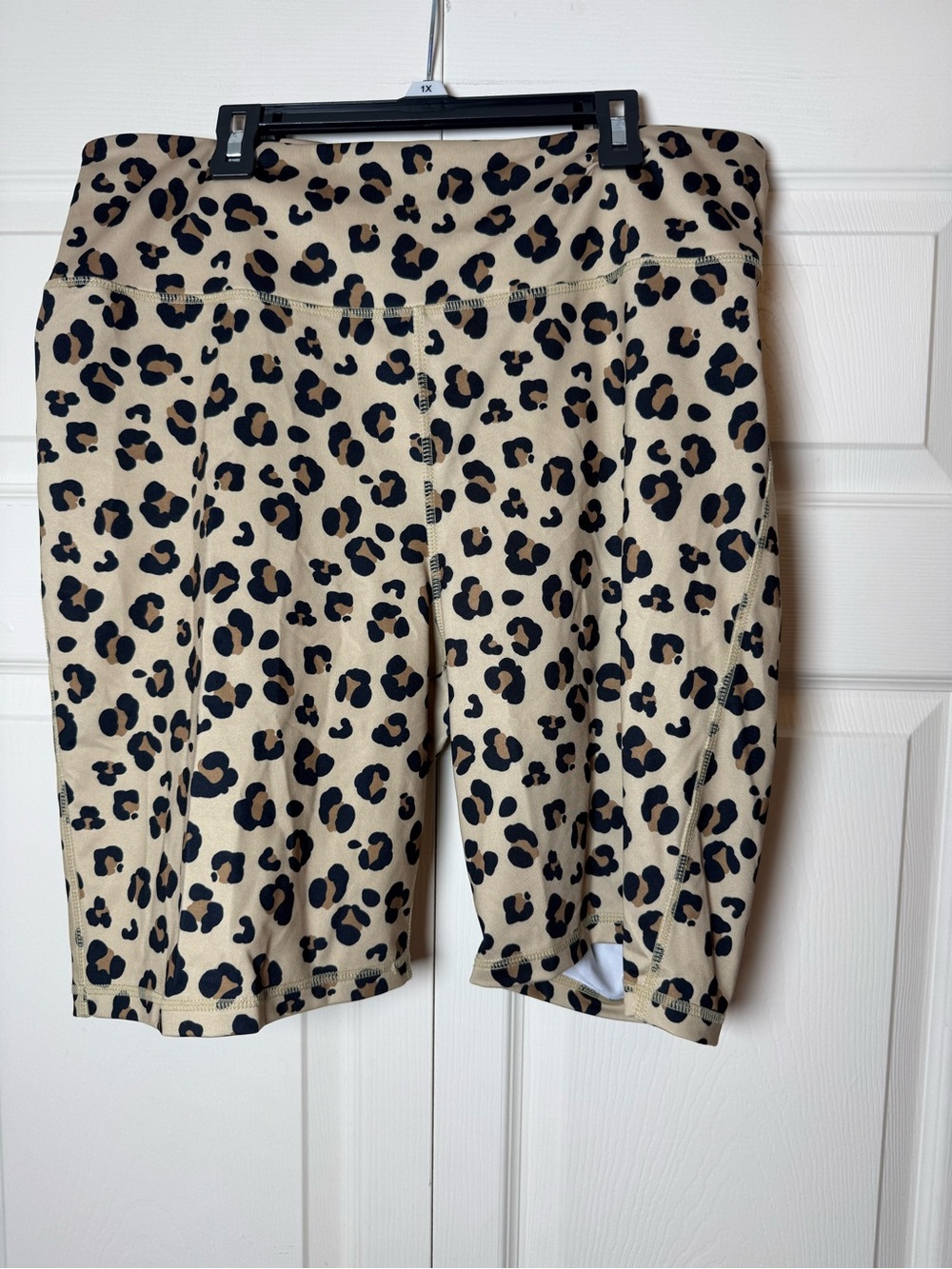 Cabana‎ by Crown & Ivy high-waisted leopard print biker shorts